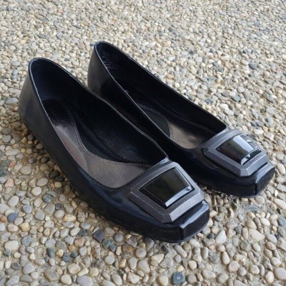 Simply Vera Vera Wang Black Flats Size 6.5